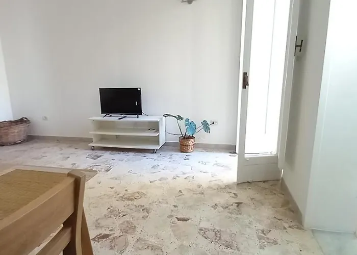 Con Giardino Segreto 莱切